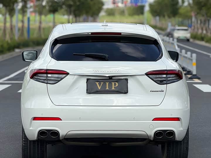 Maserati Levante, 2022 — фото 9 из 9
