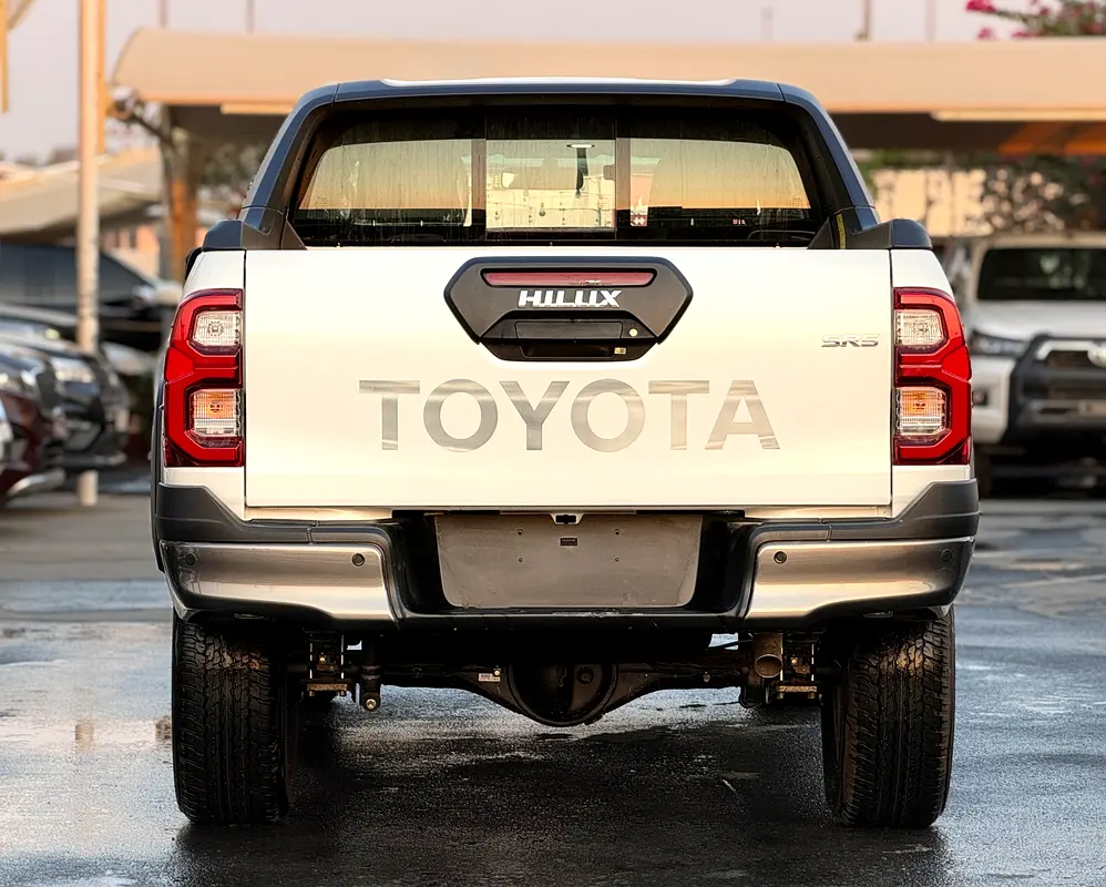 Toyota Hilux, 2026 — фото 2 из 10