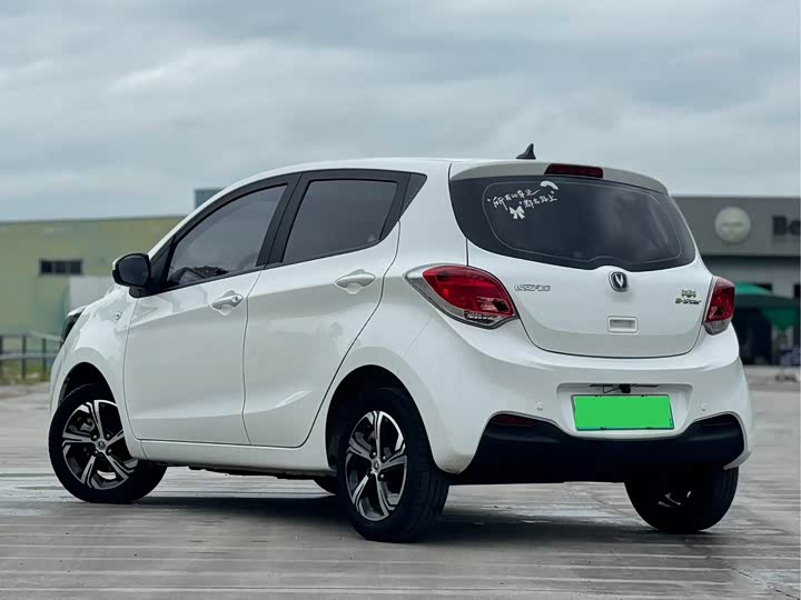 Changan BenBen E-Star, 2022 — фото 2 из 9
