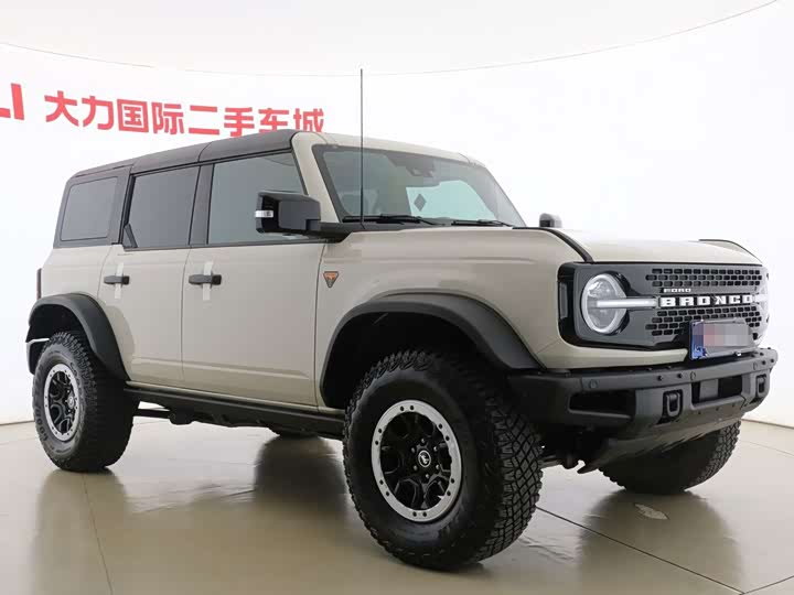 Ford Bronco, 2024 — фото 3 из 9