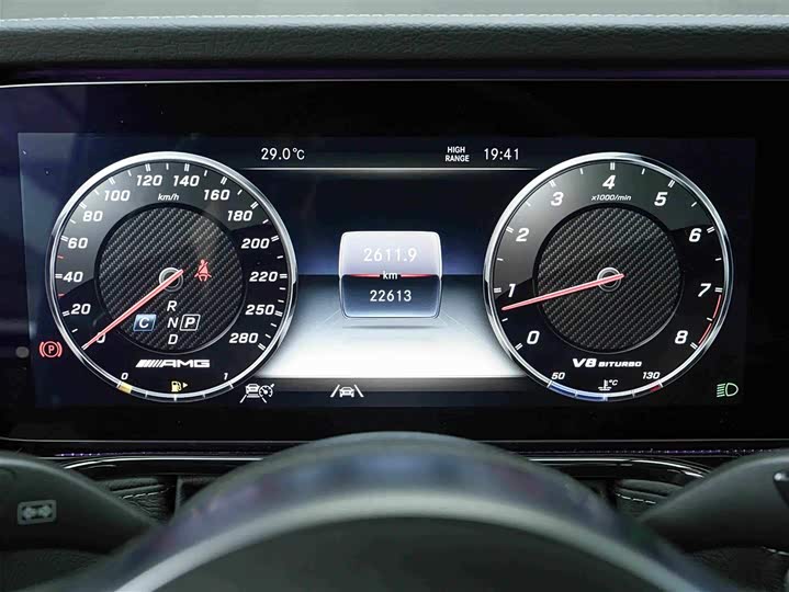 Mercedes-Benz G-Class AMG, 2024 — фото 8 из 9