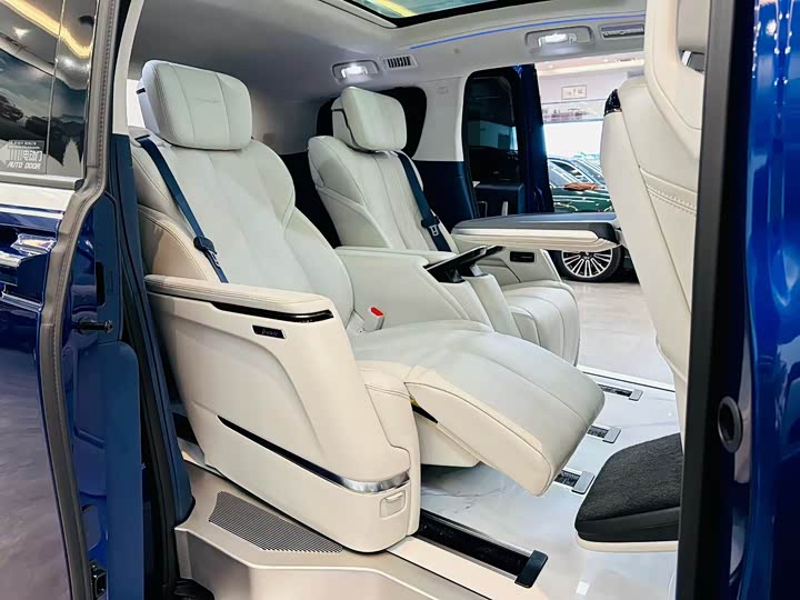 Buick GL8 Century, 2022 — фото 7 из 9