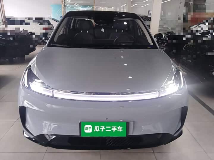 BAIC Arcfox T1, 2025 — фото 3 из 9