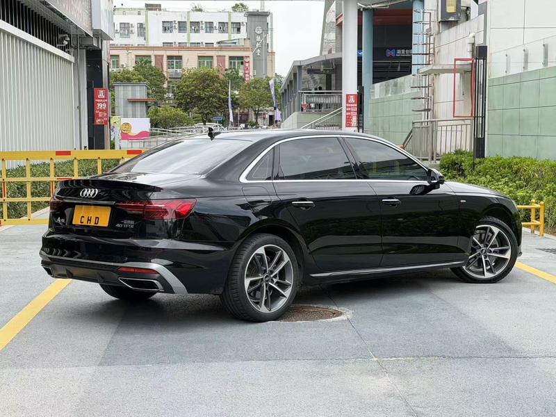 Audi A4L, 2023 — фото 7 из 11