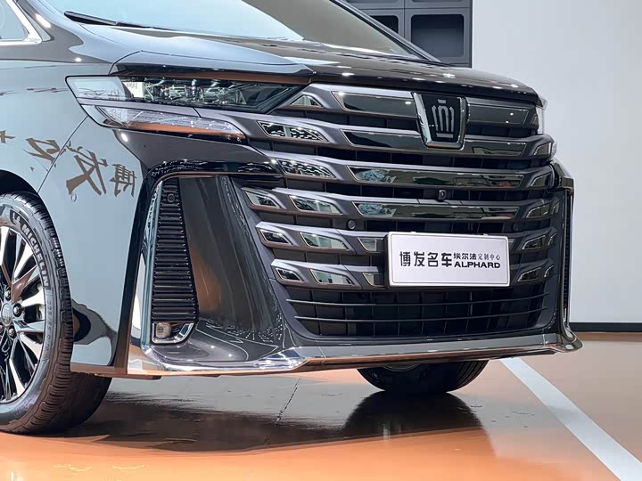 Toyota Vellfire, 2025 — фото 4 из 9