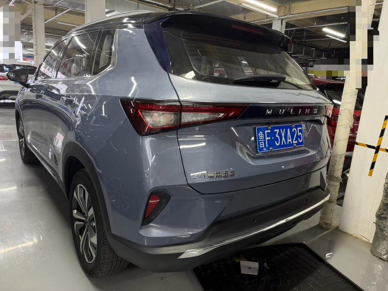 Wuling Asta, 2021 — фото 4 из 12