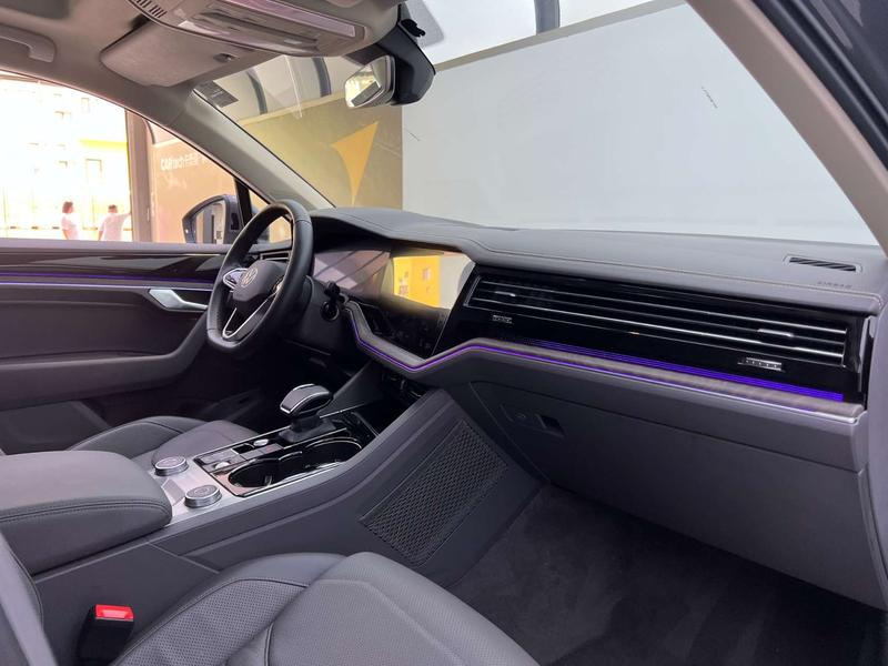 Volkswagen Touareg, 2023 — фото 5 из 8