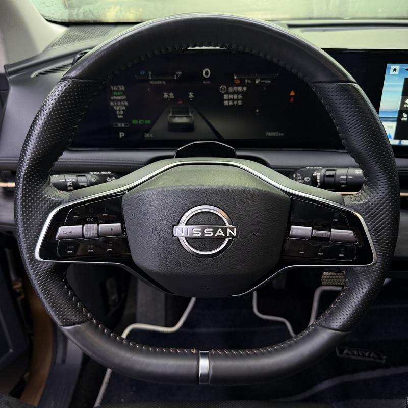 Nissan Ariya EV, 2022 — фото 10 из 12