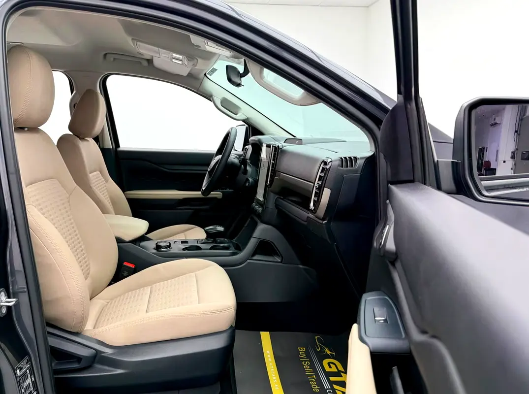 Ford Everest, 2024 — фото 9 из 10