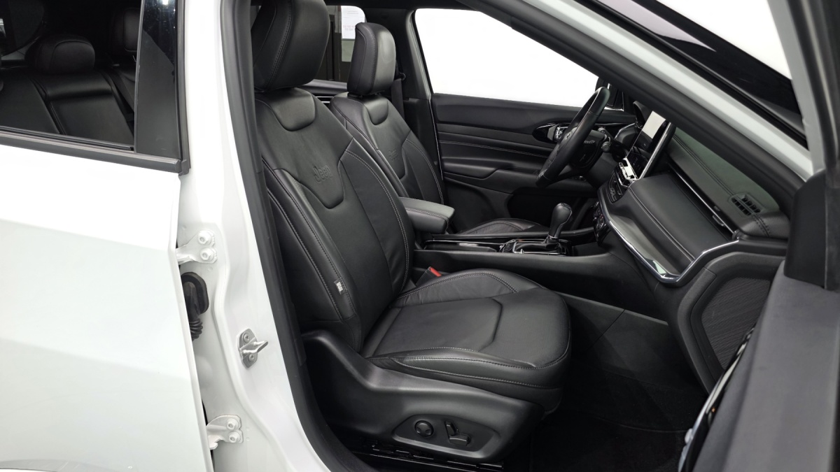 Jeep Compass, 2022 — фото 10 из 12