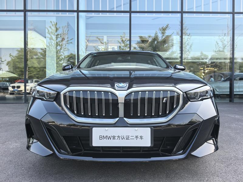BMW i5, 2025 — фото 2 из 12