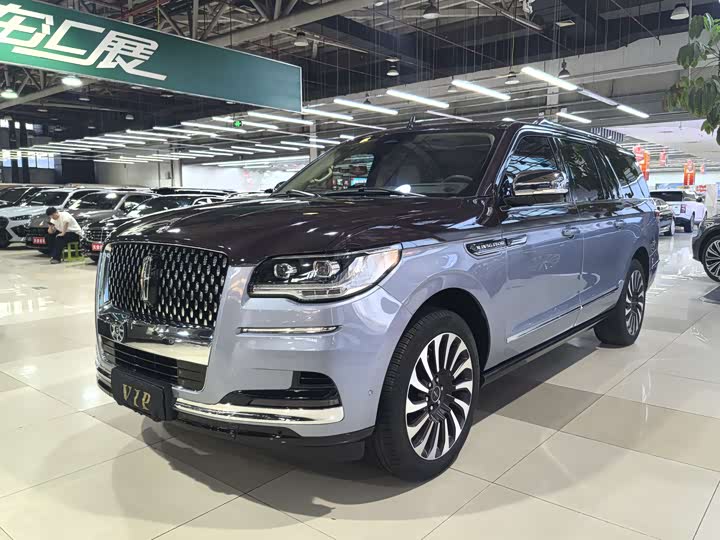 Lincoln Navigator One, 2022 — купить в Брянске под ключ
