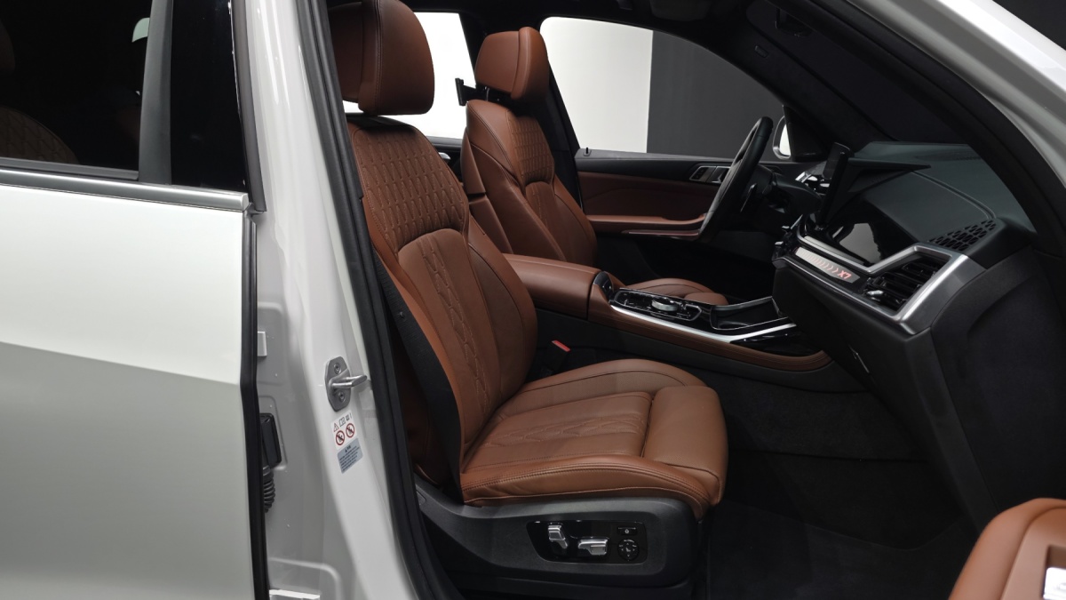 BMW X7, 2023 — фото 10 из 12
