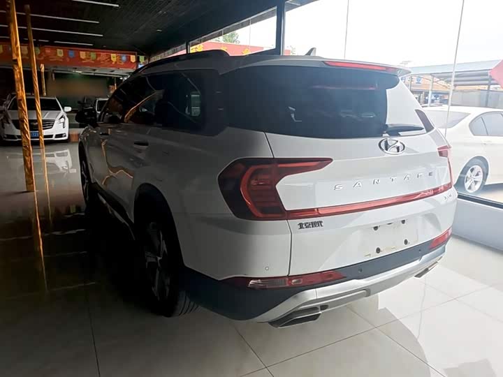 Hyundai Santa Fe, 2023 — фото 5 из 9