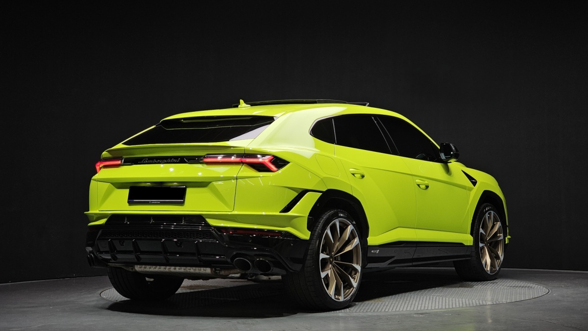 Lamborghini Urus, 2023 — фото 2 из 12
