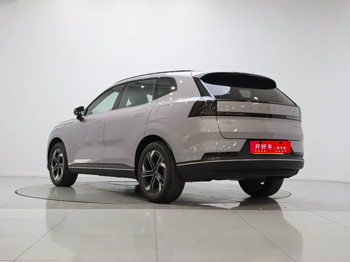Volvo XC70 Hybrid, 2025 — фото 4 из 9