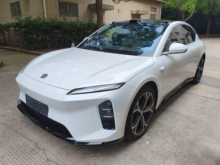 Nio ET5, 2025 — фото 2 из 9