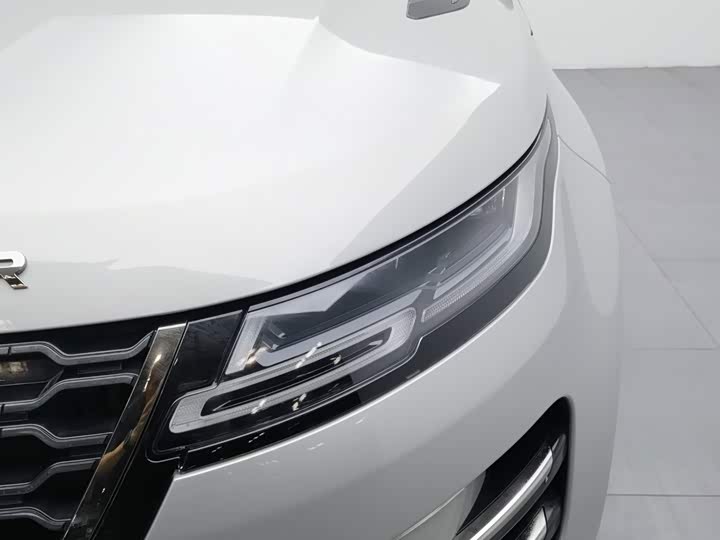 Land Rover Range Rover Evoque L, 2022 — фото 7 из 9