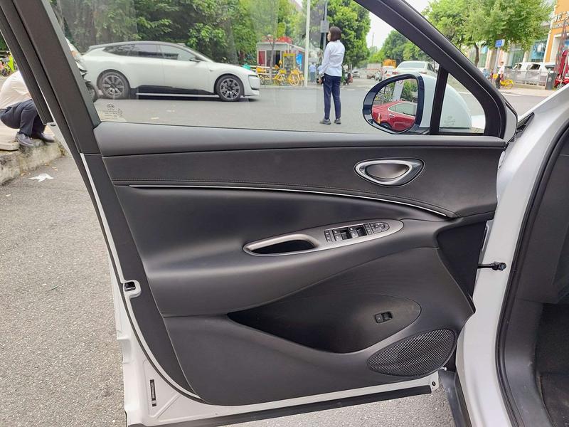 BYD Sea Lion 06 Hybrid/EV, 2025 — фото 9 из 10