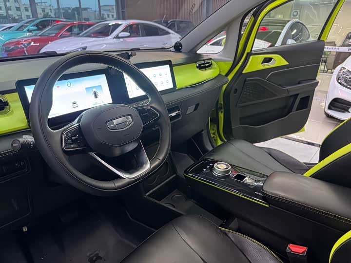 Geely Geometry E Firefly, 2022 — фото 7 из 9