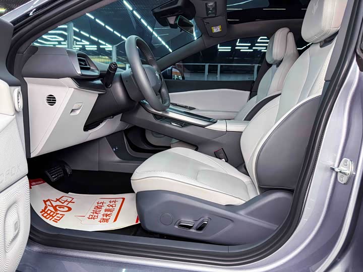 BAIC Arcfox Alpha S5, 2025 — фото 4 из 5