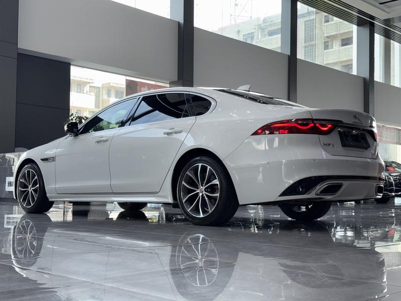 Jaguar XF L, 2022 — фото 3 из 10