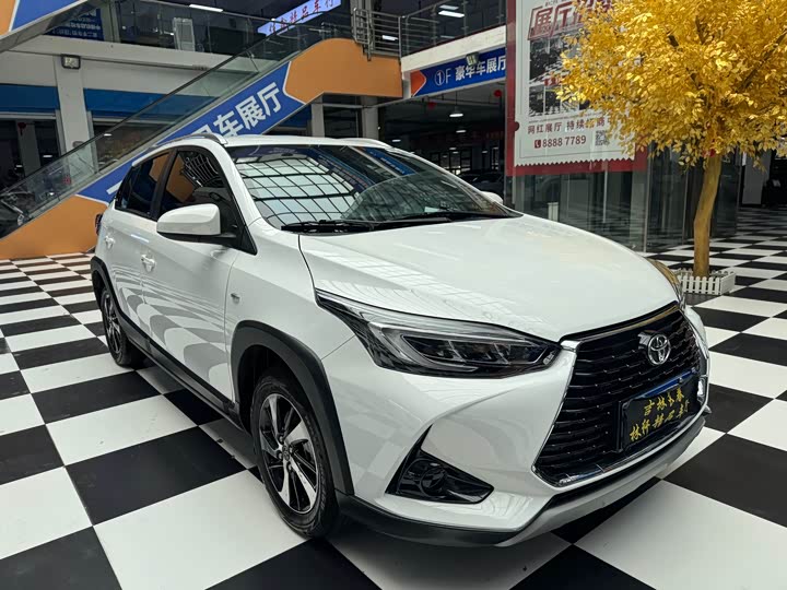Toyota Yaris L Hatchback, 2022 — фото 2 из 9