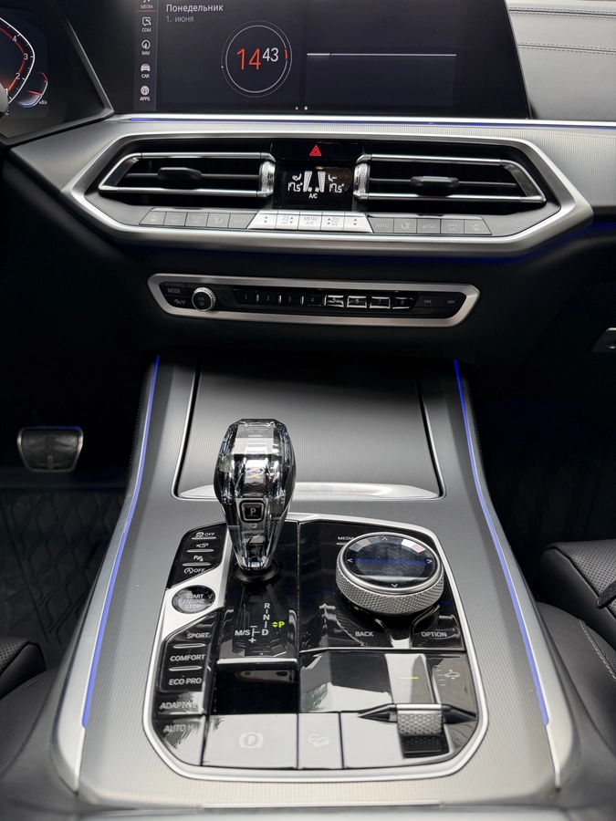 BMW X5, 2023 — фото 6 из 9