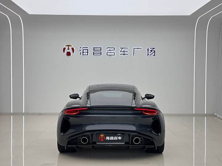 Lotus Emira, 2023 — фото 8 из 9