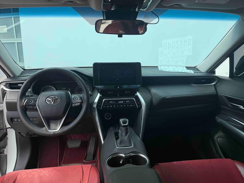 Toyota Harrier, 2022 — фото 7 из 10