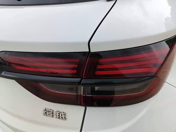 Geely Coolray, 2022 — фото 8 из 9
