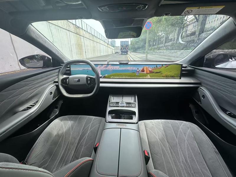 Geely Galaxy E8, 2025 — фото 8 из 12