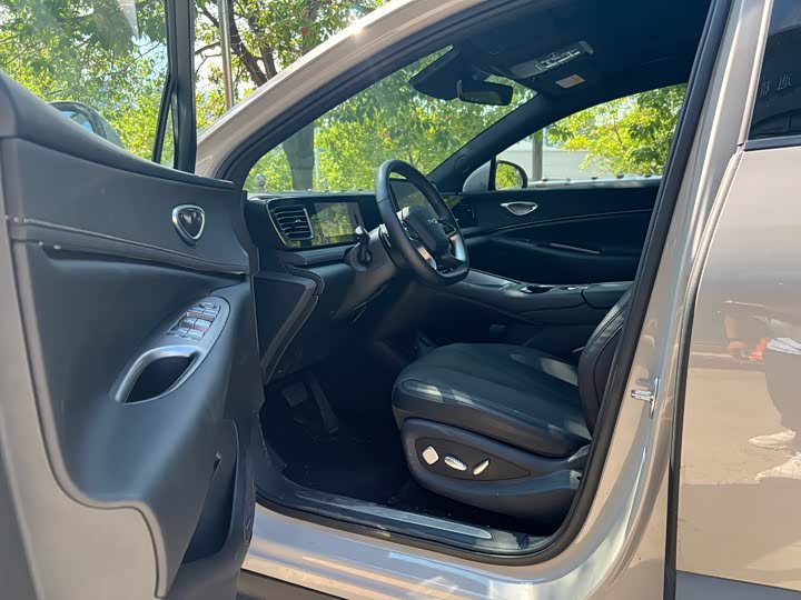 BYD Sea Lion 06 Hybrid/EV, 2025 — фото 4 из 9