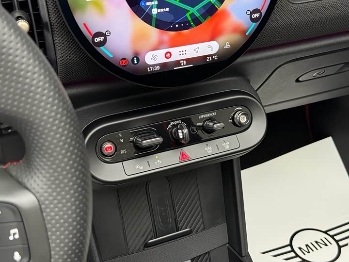 Mini Mini JCW, 2025 — фото 9 из 9