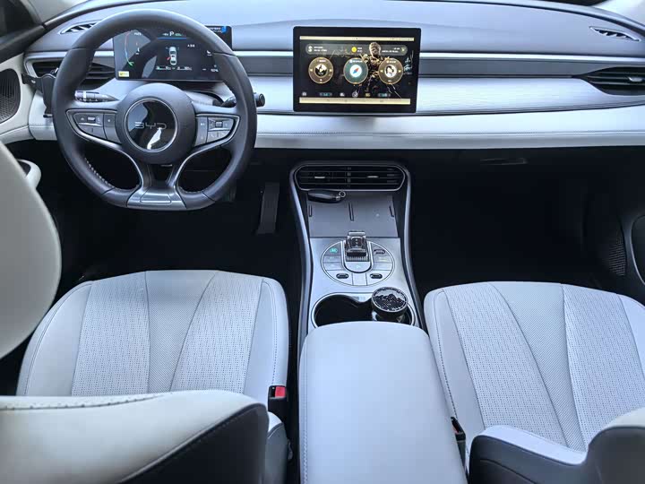 BYD Seal 05 DM-i Hybrid, 2025 — фото 8 из 9