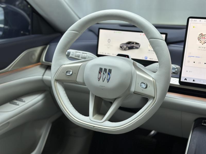 Buick Electra L7, 2025 — фото 6 из 9