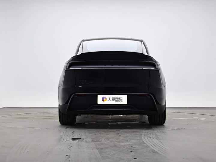 Tesla Model Y, 2026 — фото 4 из 9