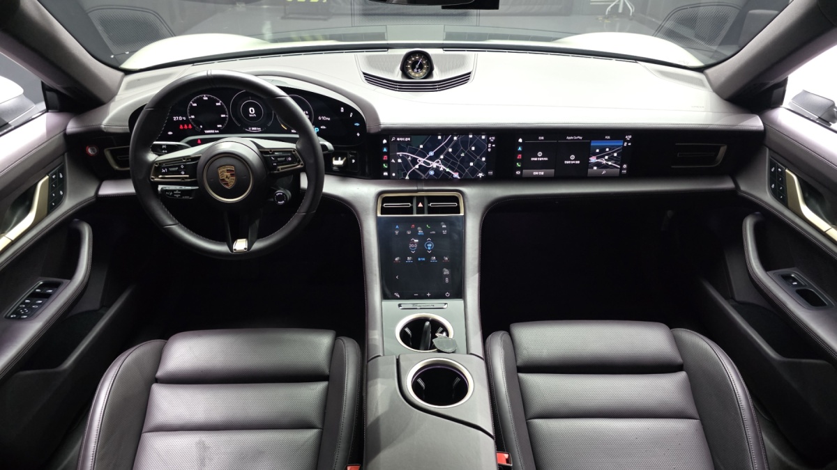Porsche Taycan, 2022 — фото 7 из 12