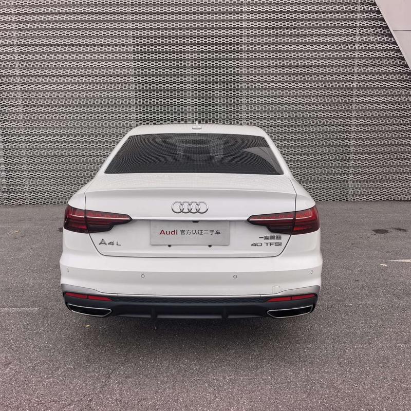Audi A4L, 2023 — фото 3 из 7