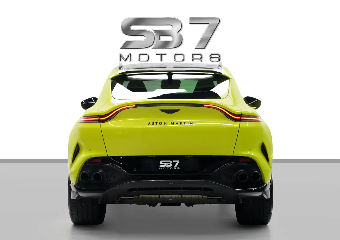 Aston Martin DBX, 2023 — фото 4 из 10