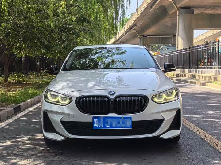 BMW 1 Series, 2022 — фото 2 из 9