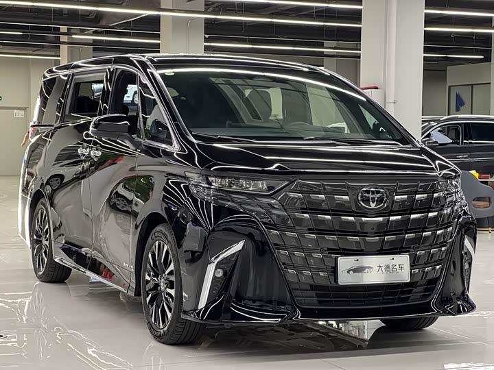 Toyota Alphard, 2026 — фото 3 из 9