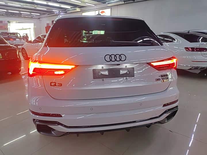 Audi Q3, 2024 — фото 6 из 9