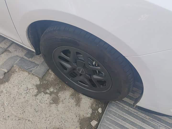 BYD Seal 05 DM-i Hybrid, 2026 — фото 6 из 9