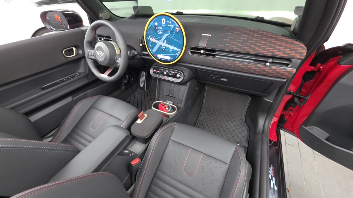 Mini Cooper Convertible, 2025 — фото 6 из 12