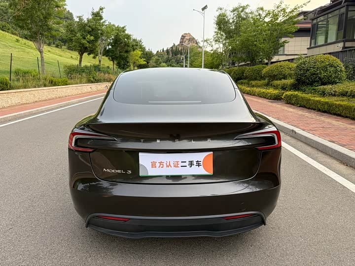 Tesla Model 3, 2023 — фото 5 из 9