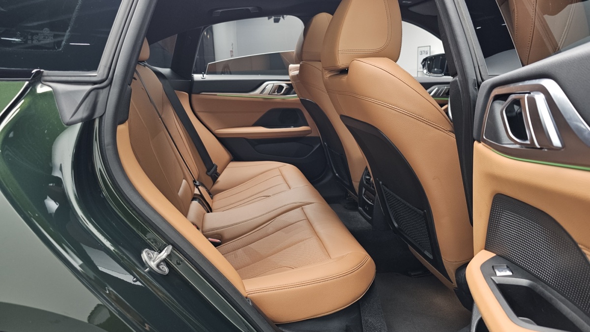 BMW i4, 2022 — фото 10 из 12