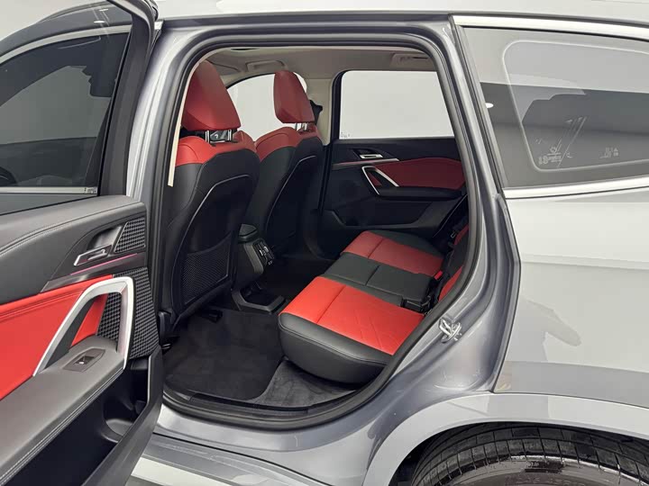 BMW X1, 2024 — фото 8 из 9