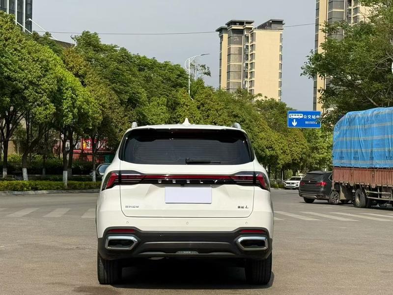 Geely Okavango L, 2023 — фото 5 из 10