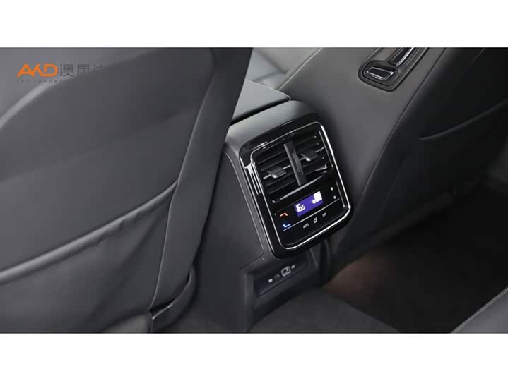 Volkswagen Passat, 2023 — фото 9 из 9